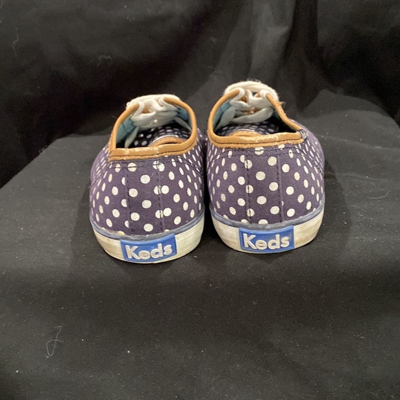 Keds! - Picture 5 of 7